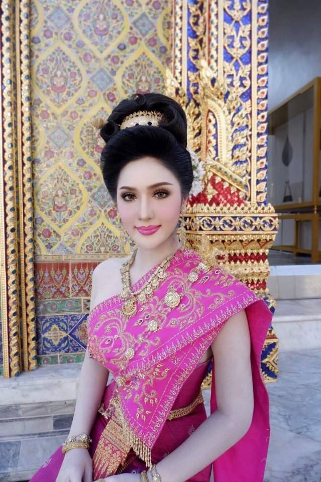 THAI DRESS | ชุดไทยจักรี, Thailand.