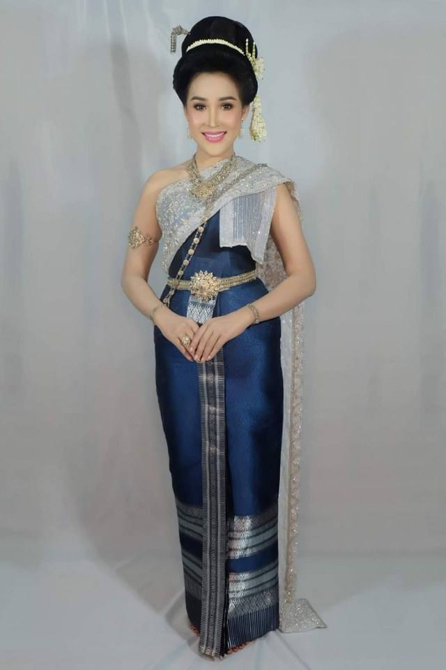 THAI DRESS | ชุดไทยจักรี, Thailand.