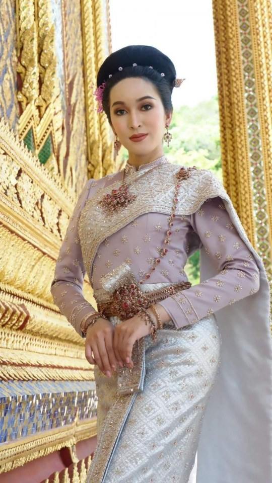 THAI DRESS | ชุดไทยศิวาลัย, Thailand.