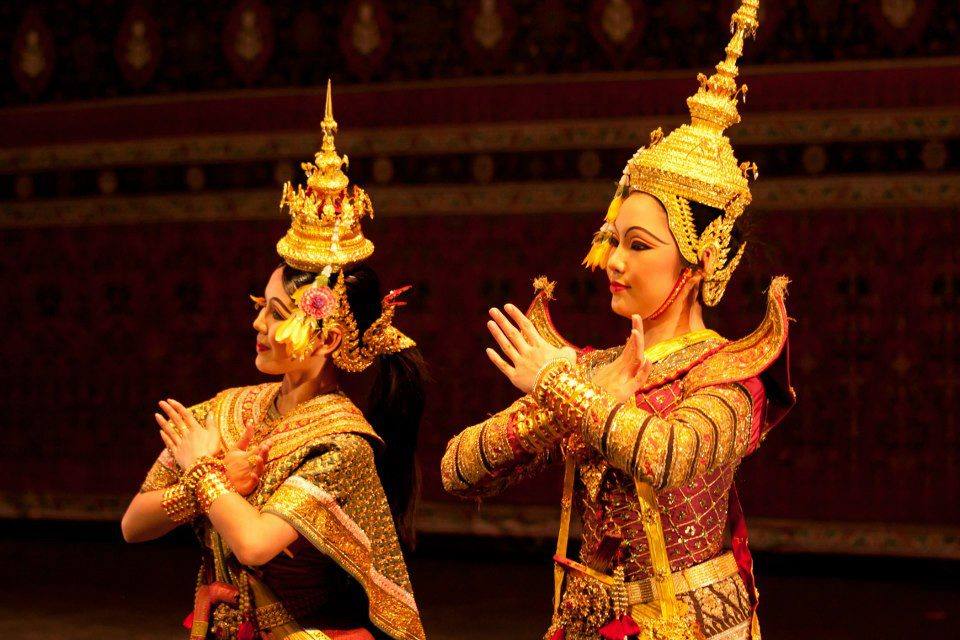 Khon "จองถนน" masked dance drama in Thailand