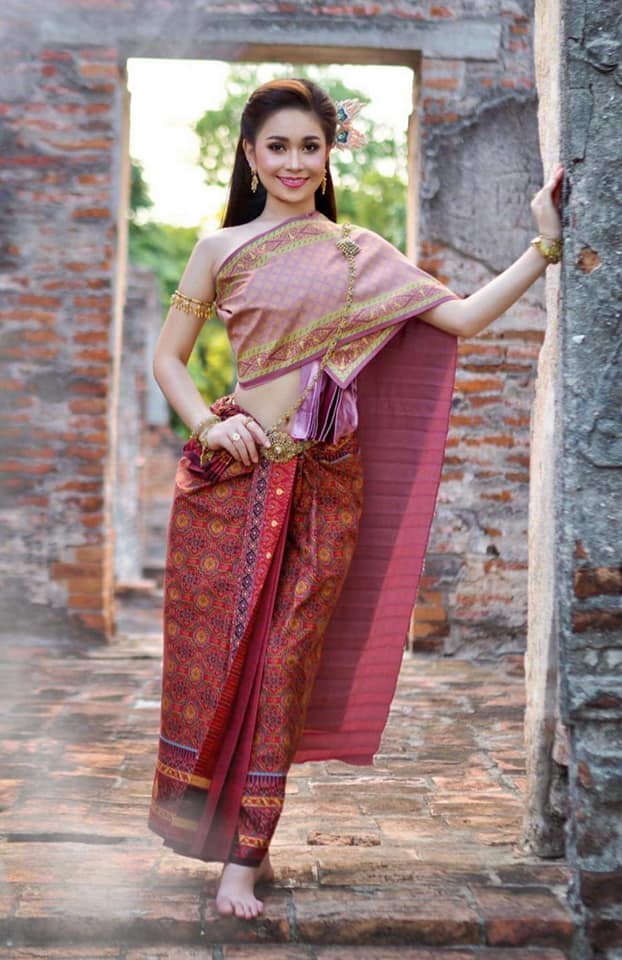 Thai Dress: ชุดไทย ผ้าลายอย่าง | Thailand