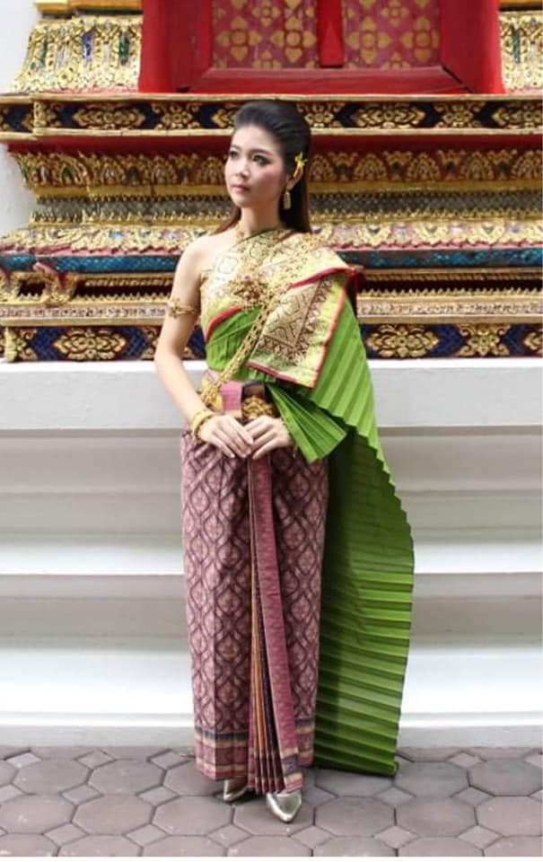 Thai Dress: ชุดไทย ผ้าลายอย่าง | Thailand