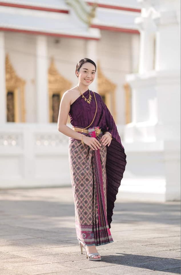 Thai Dress: ชุดไทย ผ้าลายอย่าง | Thailand