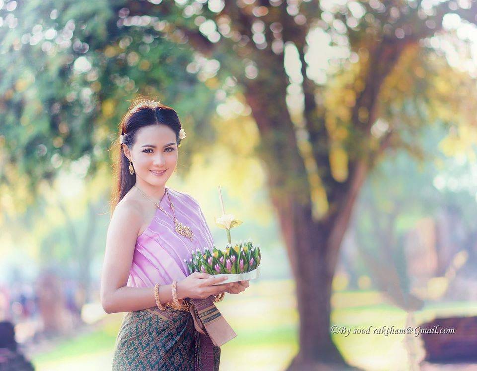 Thai Traditional Dress Portrait 🇹🇭