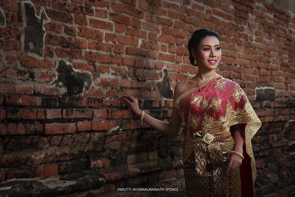 Thai Traditional Dress Portrait 🇹🇭