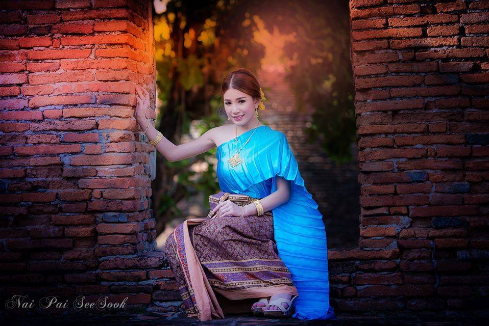 Thai Traditional Dress Portrait 🇹🇭