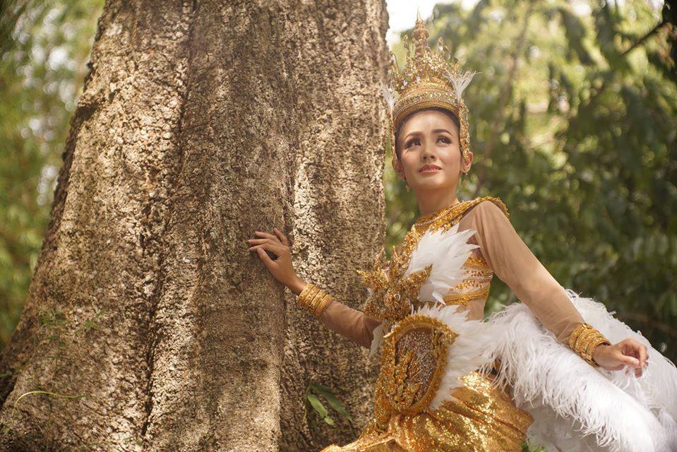 Thai Traditional Dress Portrait 🇹🇭