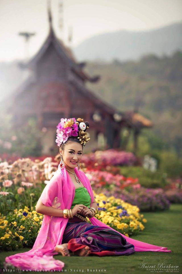 Thai Traditional Dress Portrait 🇹🇭