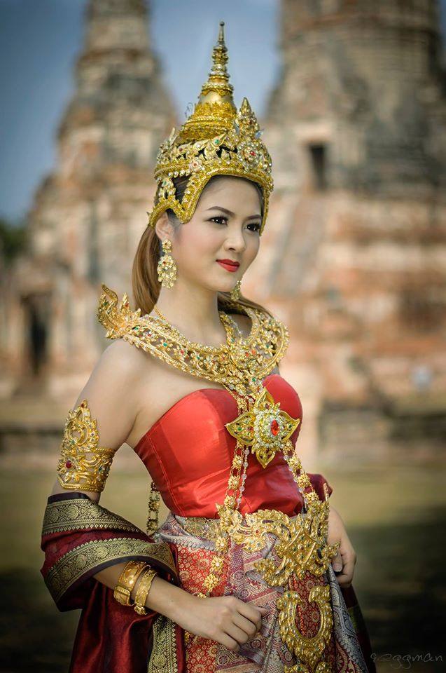 Thai Traditional Dress Portrait 🇹🇭