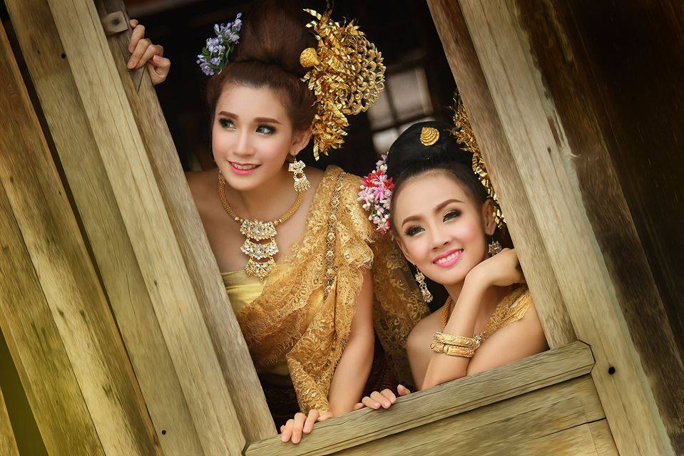 Thai Traditional Dress Portrait 🇹🇭