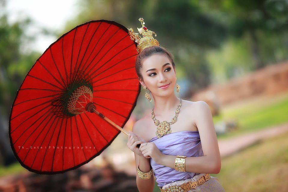 Thai Traditional Dress Portrait 🇹🇭