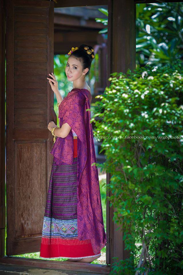 Thai Traditional Dress Portrait 🇹🇭