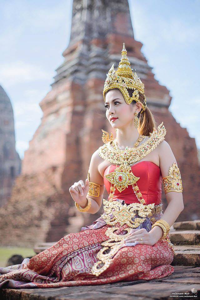 Thai Traditional Dress Portrait 🇹🇭