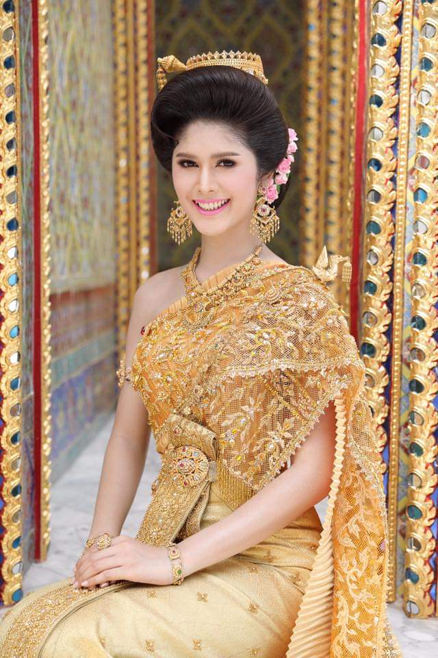 Thailand 🇹🇭 | Thai Traditional Dress