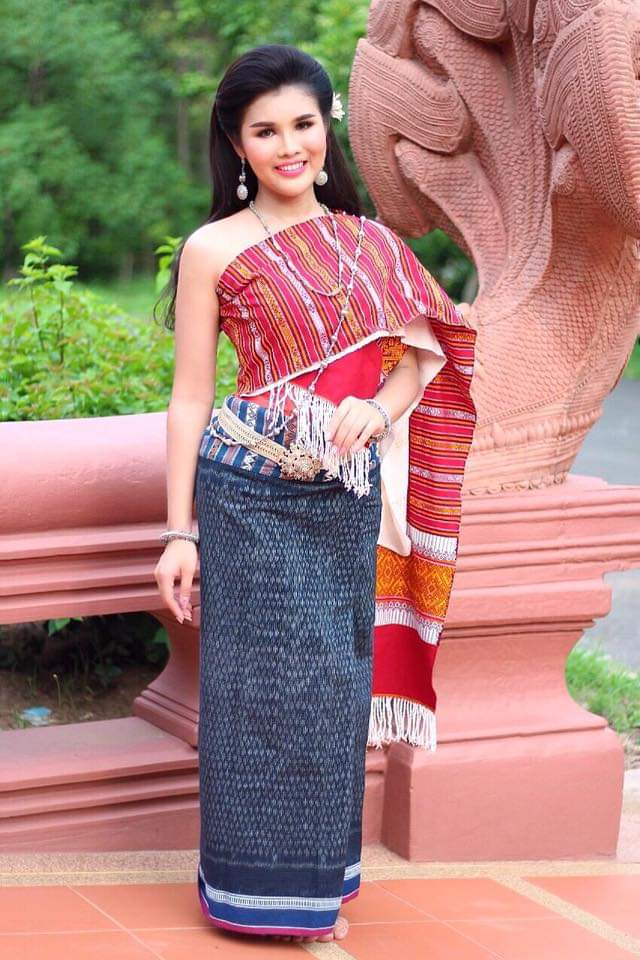 Thailand 🇹🇭 | Thai Traditional Dress