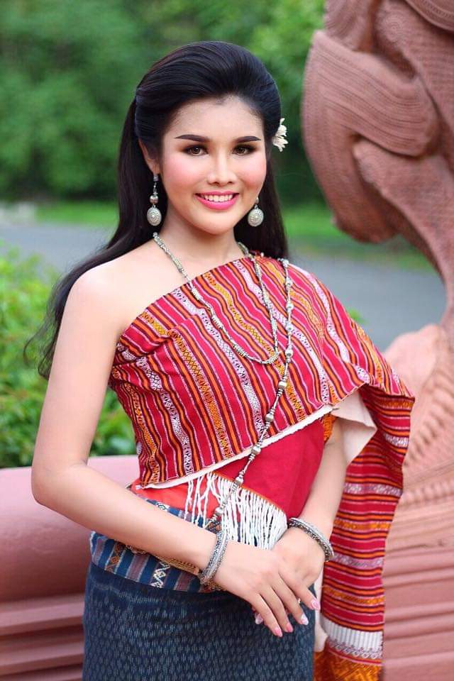 Thailand 🇹🇭 | Thai Traditional Dress