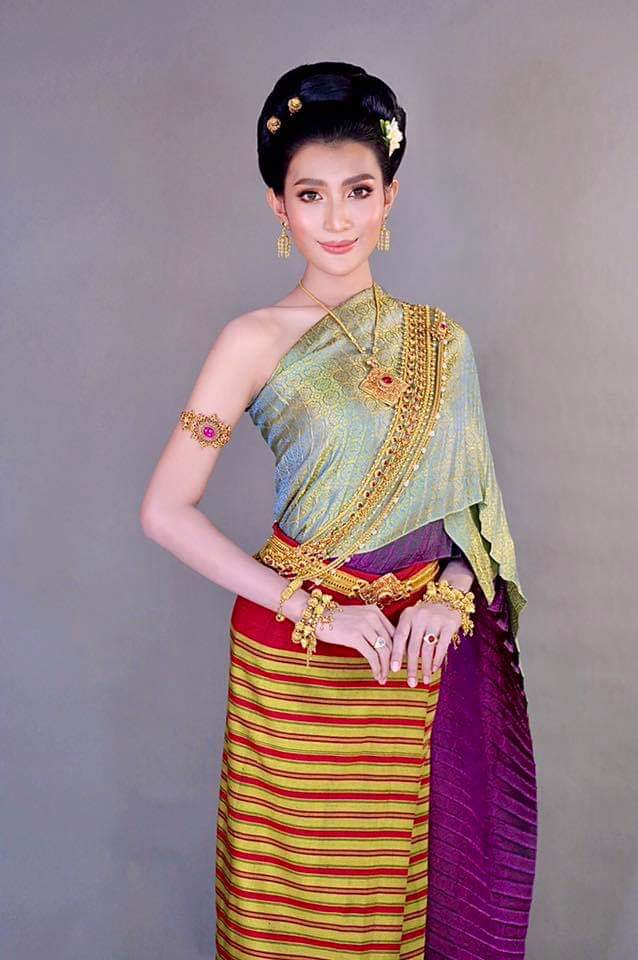 Thailand 🇹🇭 | Thai Traditional Dress