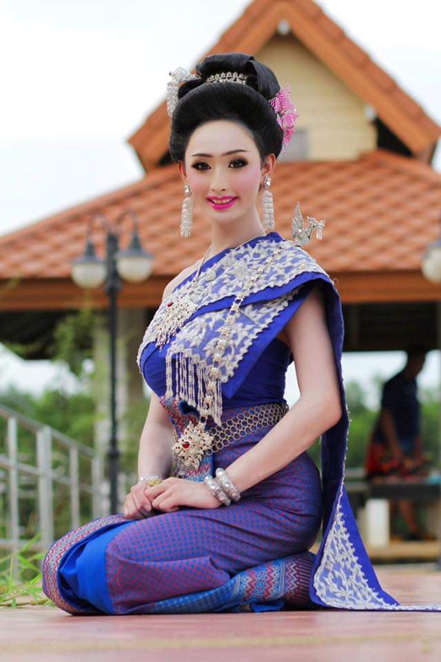 Thailand 🇹🇭 | Thai Traditional Dress