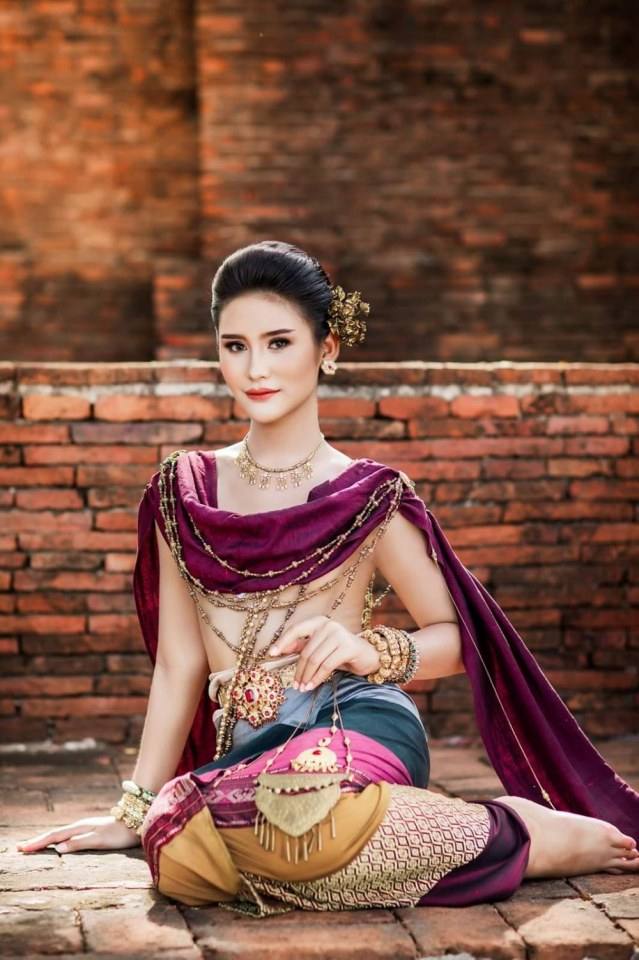 Thailand 🇹🇭 | Thai Traditional Dress