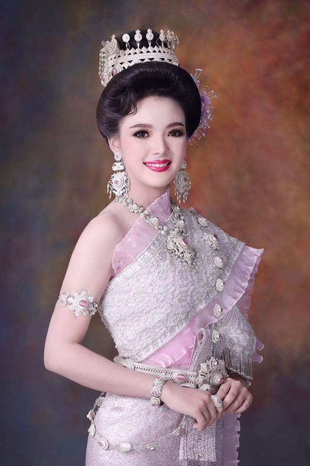 Thailand 🇹🇭 | Thai Traditional Dress