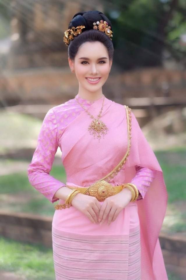 Thailand 🇹🇭 | Thai Traditional Dress