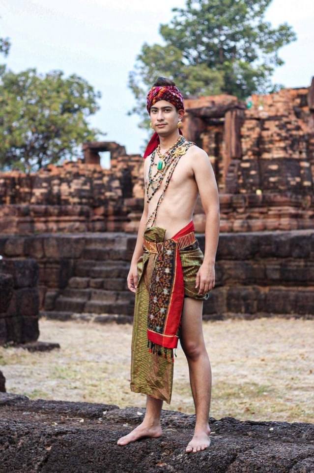 Thailand 🇹🇭 | Isan ancient costume