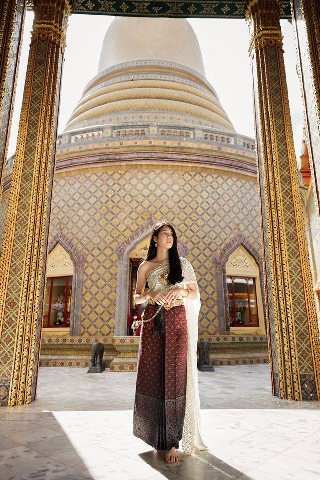 Thailand 🇹🇭 | Thai dress at Wat Ratchabophit