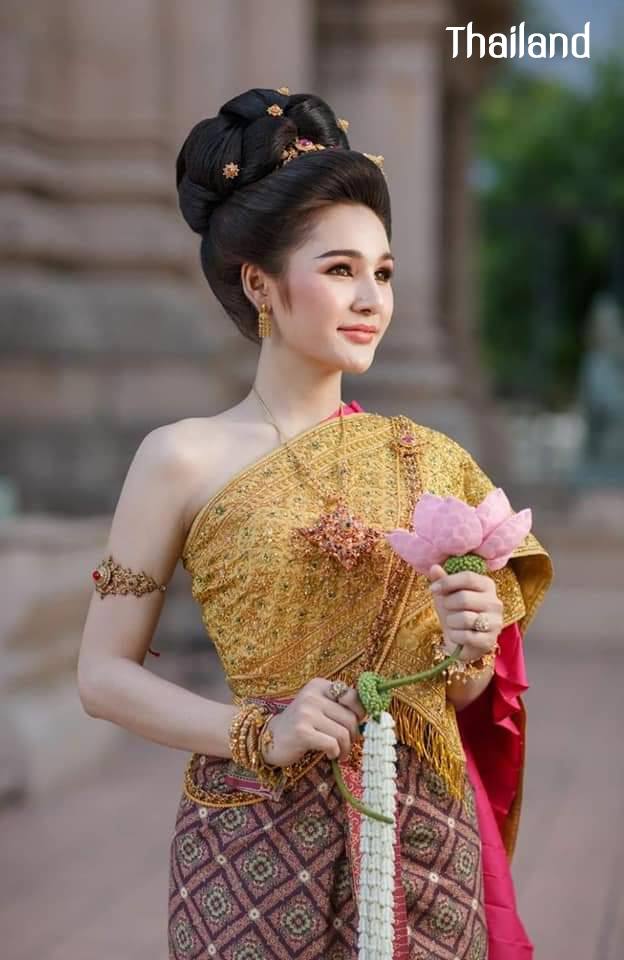 THAI DRESS, ชุดไทย | Thailand 🇹🇭