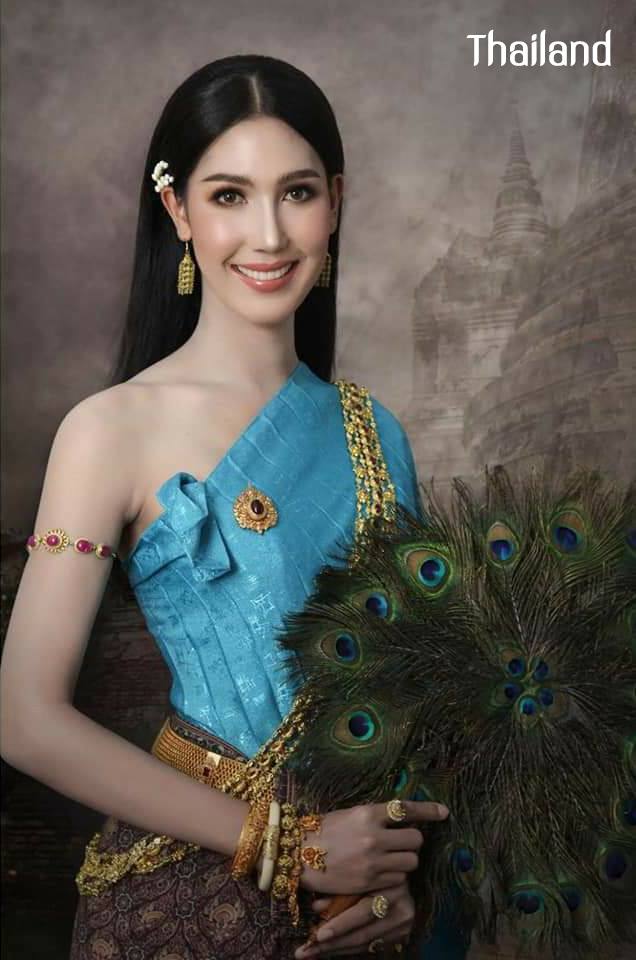 Thai Dress: ชุดไทย ผ้าลายอย่าง | Thailand 🇹🇭