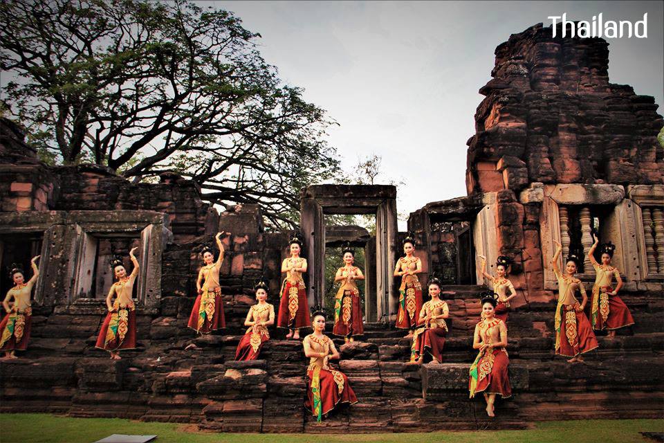 Thailand 🇹🇭 | Phimai historical park performance