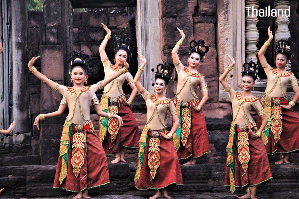 Thailand 🇹🇭 | Phimai historical park performance