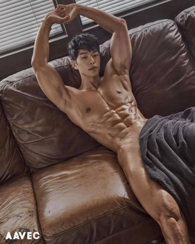 HAPPY HEALTHYsexyMen } 11