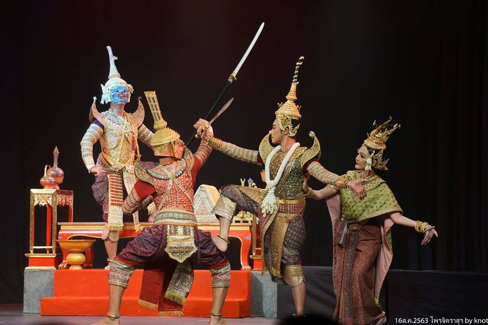 Thailand 🇹🇭 | “ไพจิตราสูร” Khon masked dance drama in Thailand