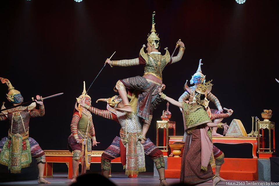 Thailand 🇹🇭 | “ไพจิตราสูร” Khon masked dance drama in Thailand