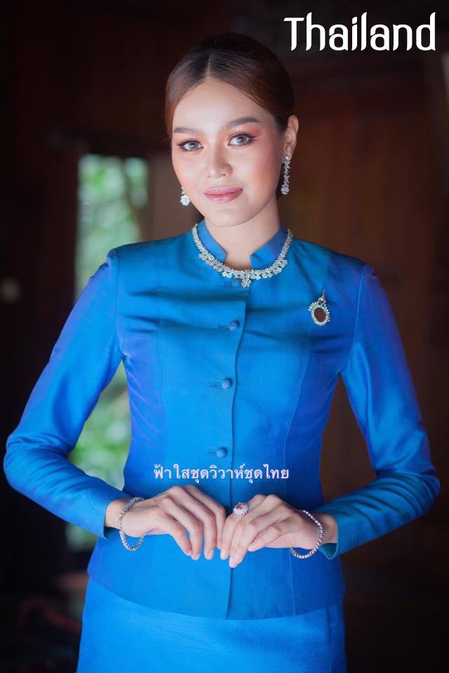 Thailand 🇹🇭 | THAI DRESS, ชุดไทยจิตรลดา