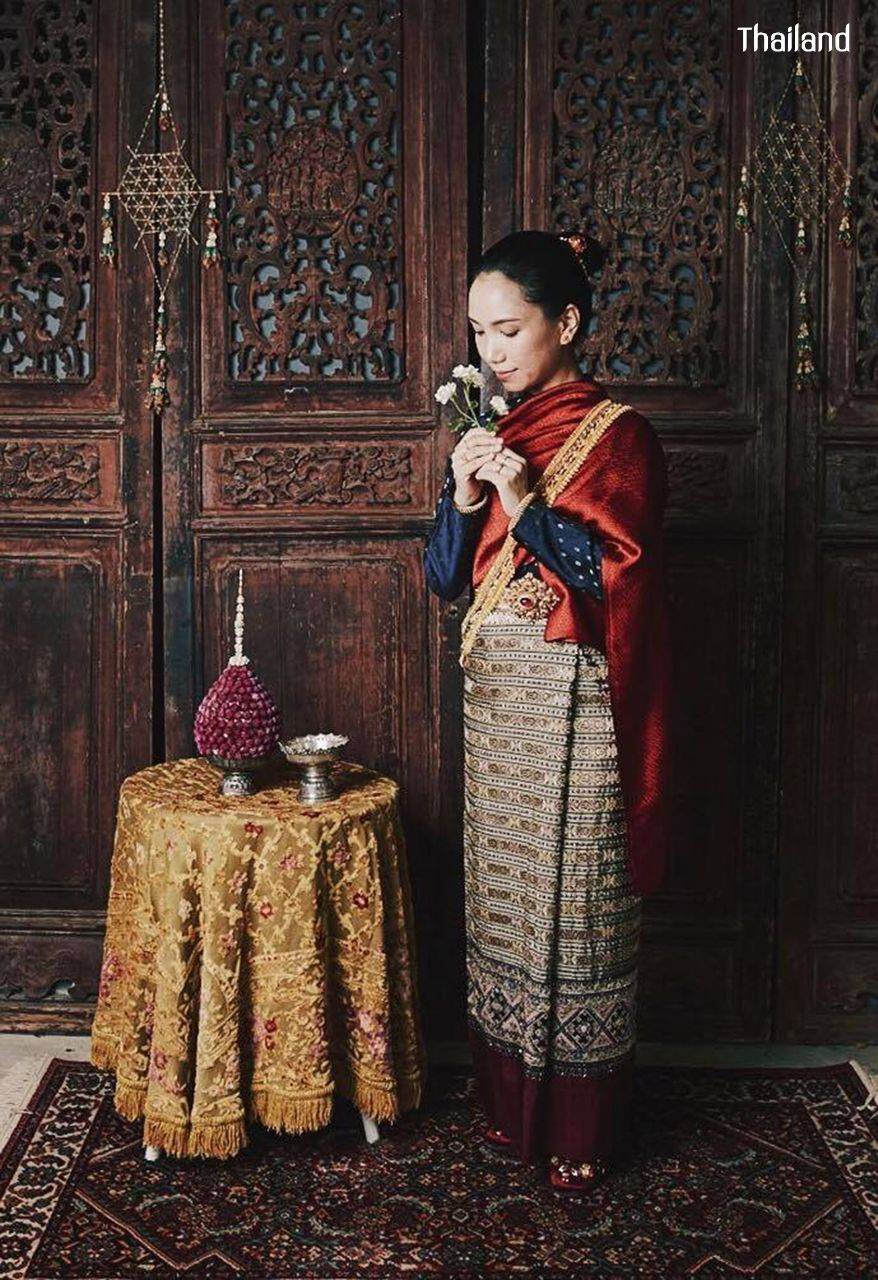 THAILAND 🇹🇭 | ล้านนา, Lanna traditional costume - Tai Yuan ethnic.