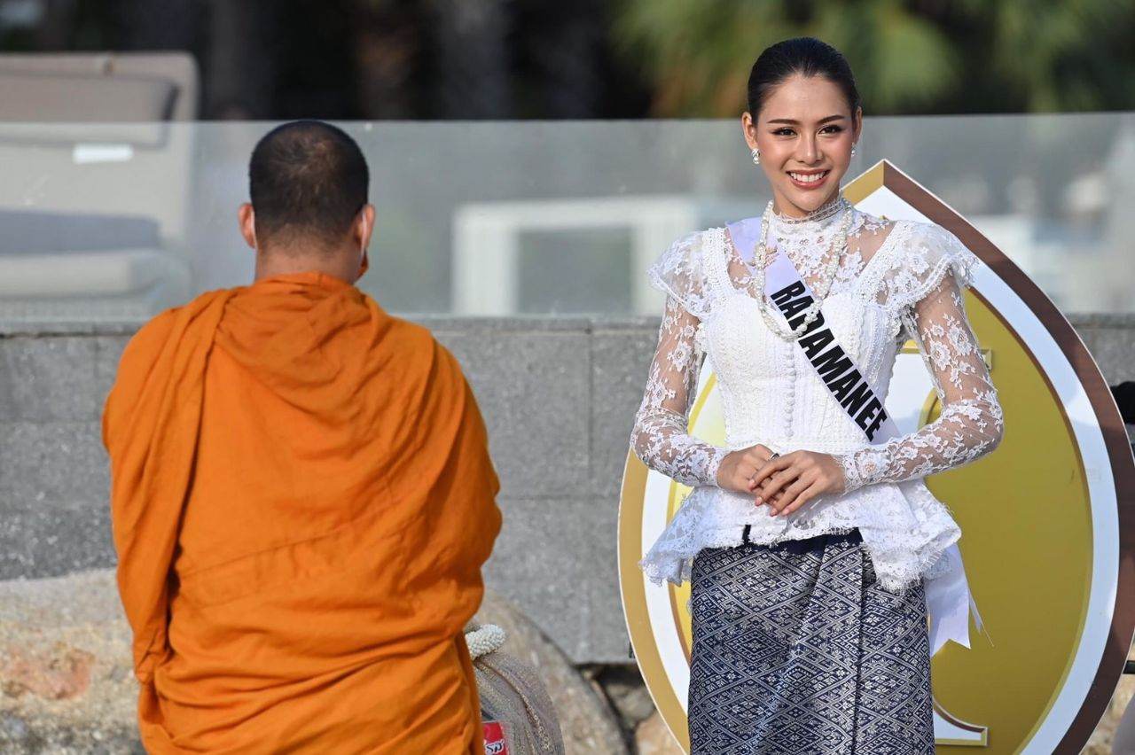 Miss Universe Thailand2020 🇹🇭 in Isan traditional outfit