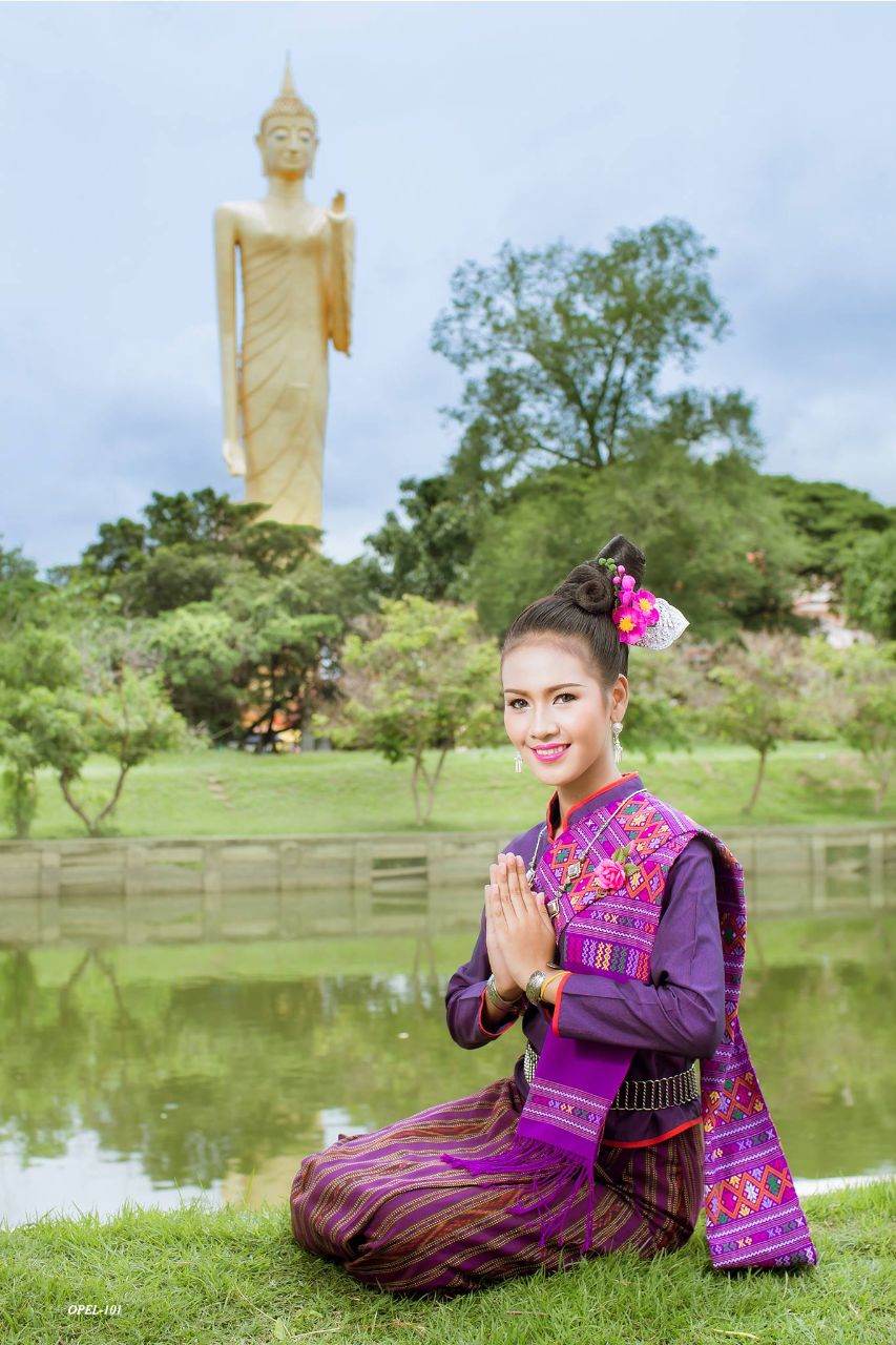 Thailand 🇹🇭 | Isan traditional costume - ชุดอีสานจังหวัดร้อยเอ็ด