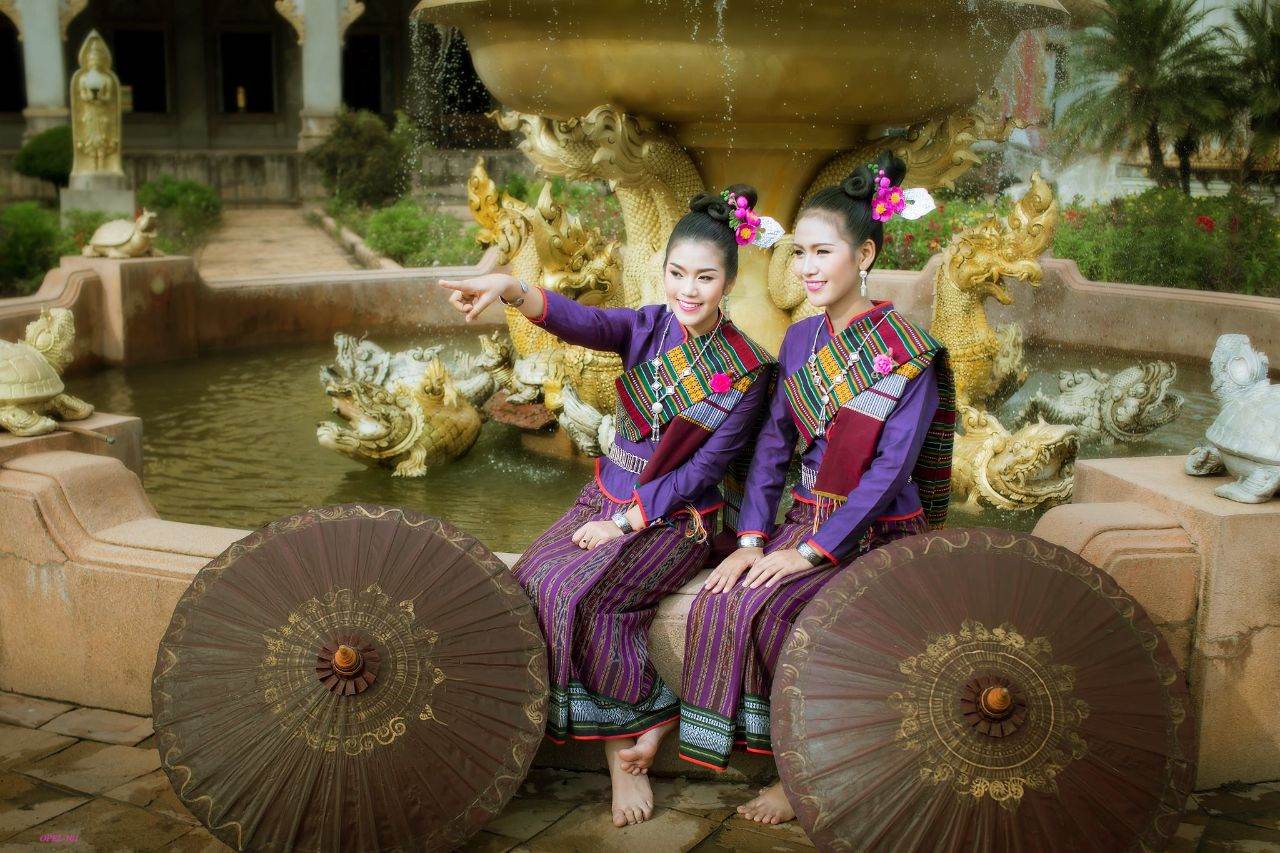 Thailand 🇹🇭 | Isan traditional costume - ชุดอีสานจังหวัดร้อยเอ็ด