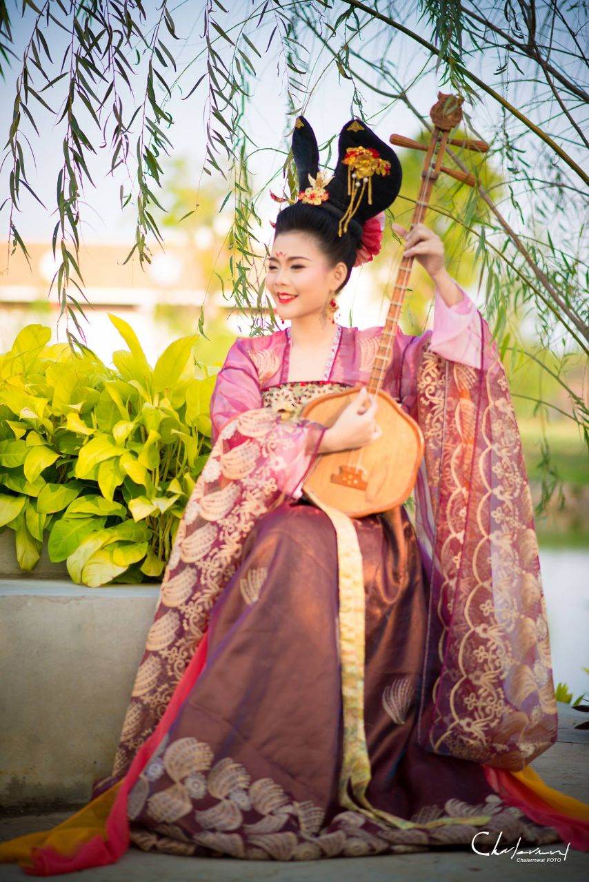 Tang Dynasty clothing - 唐代 齐胸襦裙