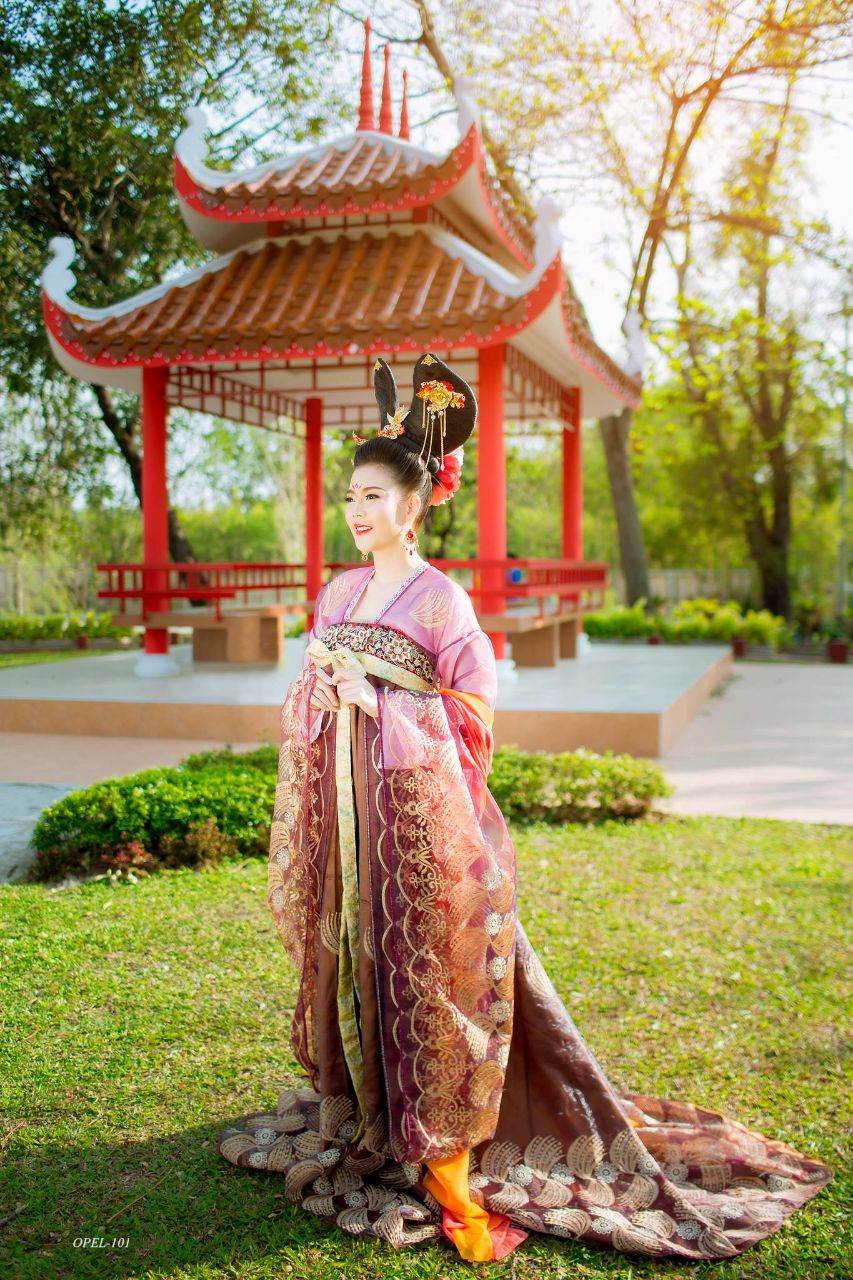 Tang Dynasty clothing - 唐代 齐胸襦裙