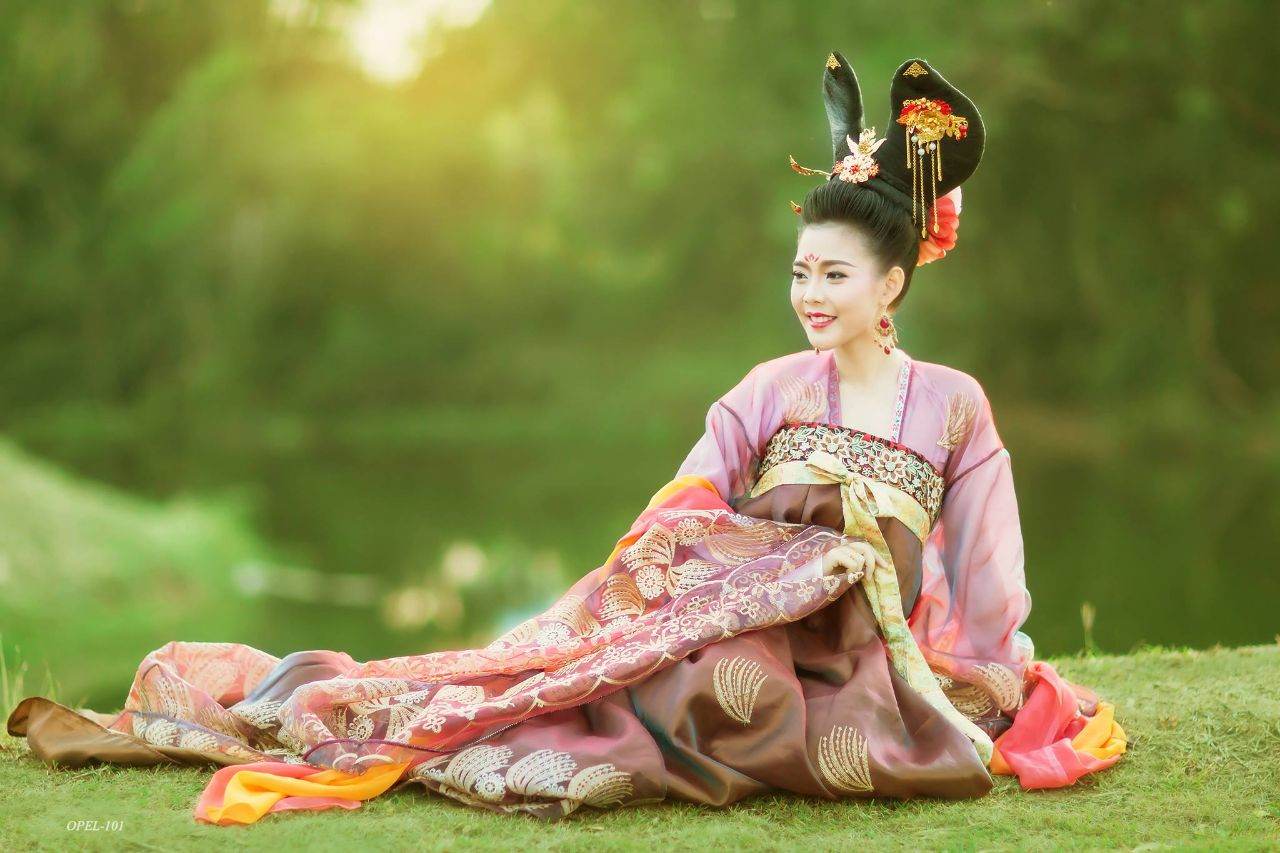 Tang Dynasty clothing - 唐代 齐胸襦裙