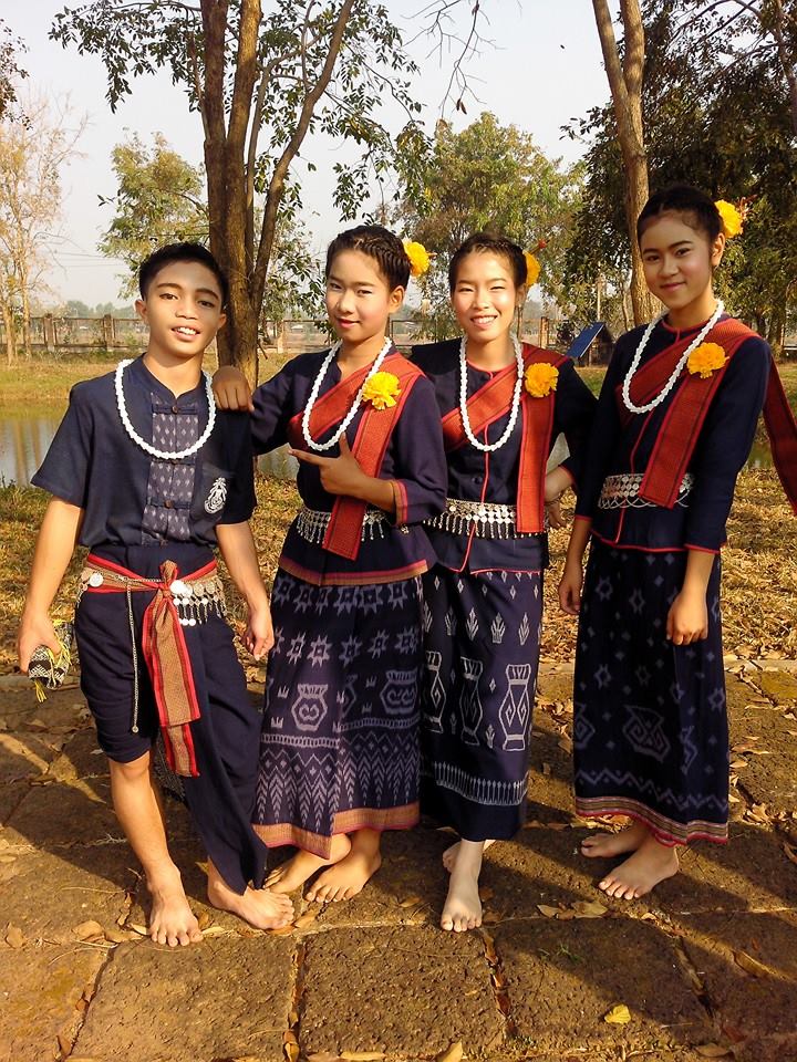 THAILAND 🇹🇭 | Isan traditional costume การแต่งกายภาคอีสาน