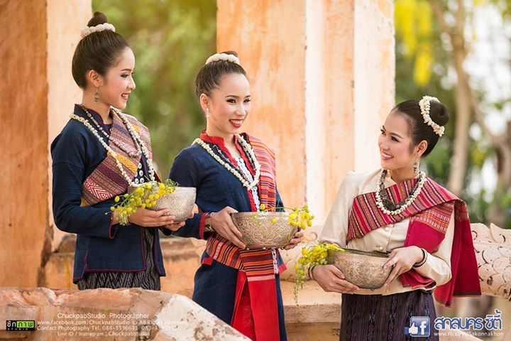 THAILAND 🇹🇭 | Isan traditional costume การแต่งกายภาคอีสาน