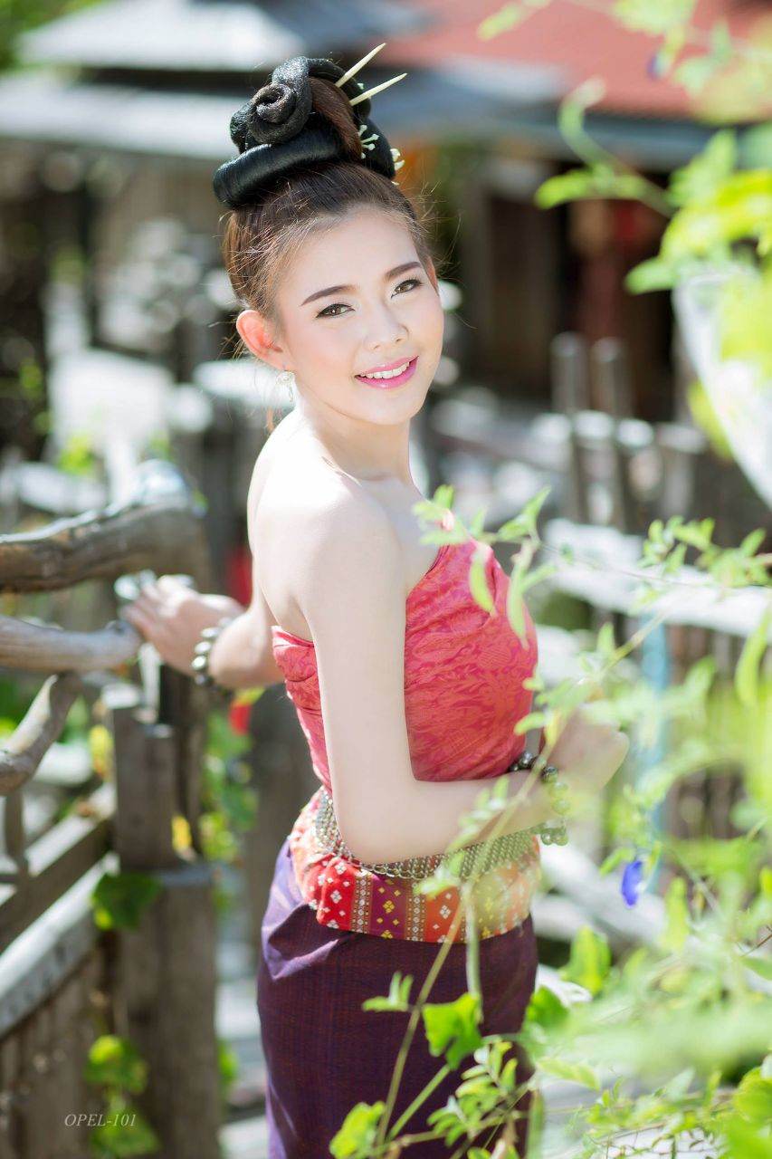 THAILAND 🇹🇭 | Isan traditional costume - การแต่งกายภาคอีสาน✨