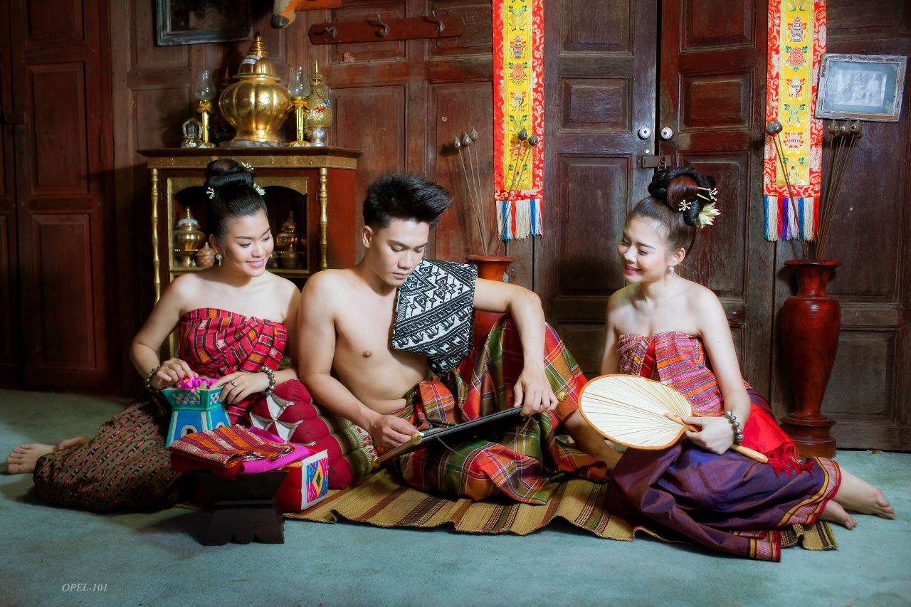 THAILAND 🇹🇭 | Isan traditional costume - การแต่งกายภาคอีสาน✨