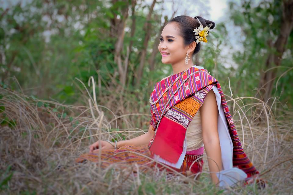 THAILAND 🇹🇭 | Isan traditional costume - การแต่งกายภาคอีสาน