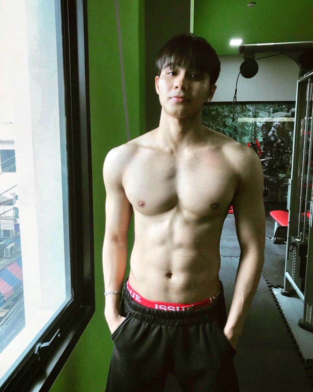 xvideos gay straight asian gym