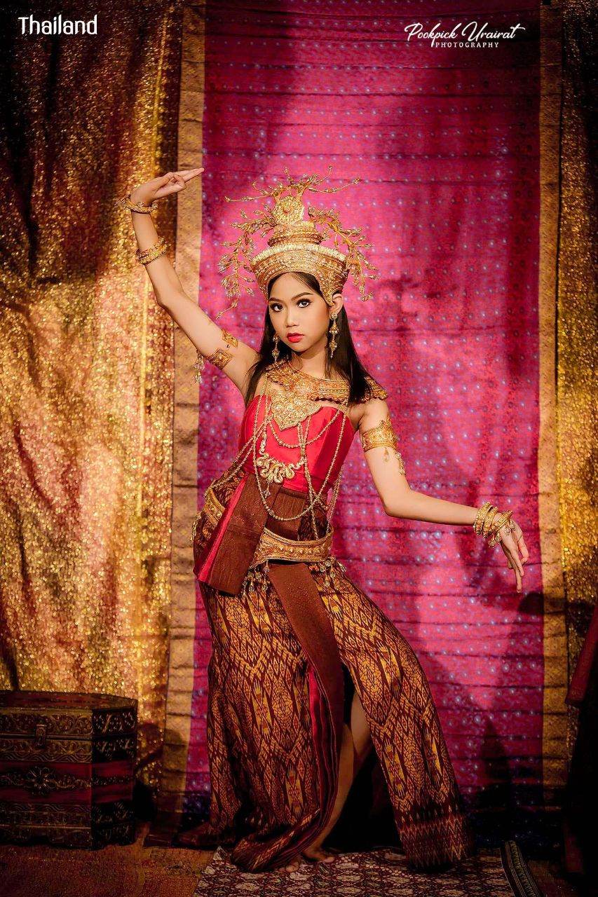 THAILAND 🇹🇭 | Thai Apsara "अप्सराः Apsorn Thai lady"