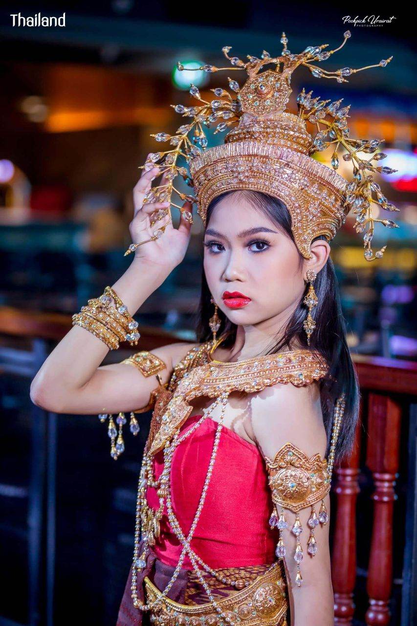 THAILAND 🇹🇭 | Thai Apsara "अप्सराः Apsorn Thai lady"